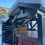 Traditional - Free Parking, Sauna & View *