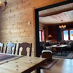 Traditional - Free Parking, Sauna & View