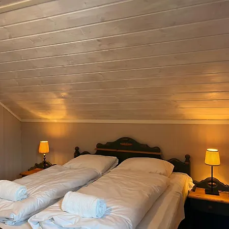 Traditional - Free Parking, Sauna & View בית נופש *