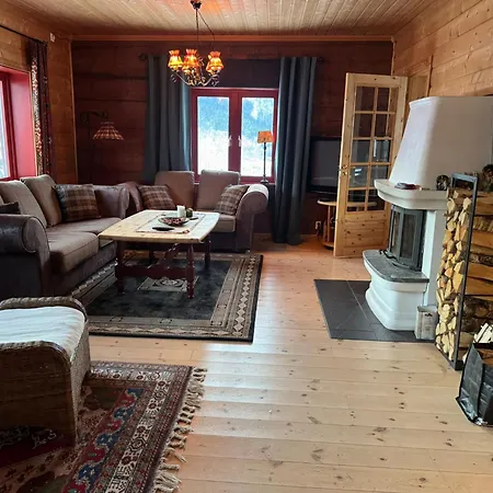 Authentic Norwegian - Sauna, Firehouse & Nature Holiday home *