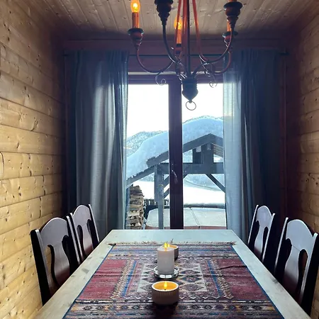 Traditional - Free Parking, Sauna & View בית נופש