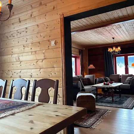 Traditional - Free Parking, Sauna & View