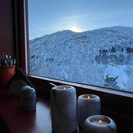 Traditional - Free Parking, Sauna & View *