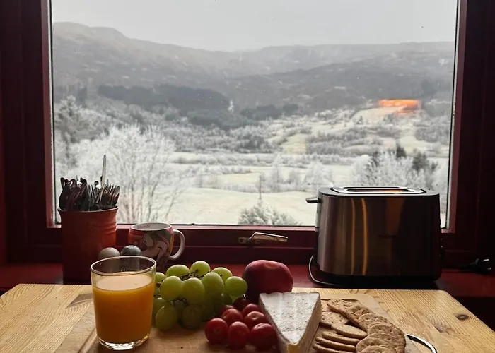 Authentic Norwegian - Sauna, Firehouse & Nature Holiday home *